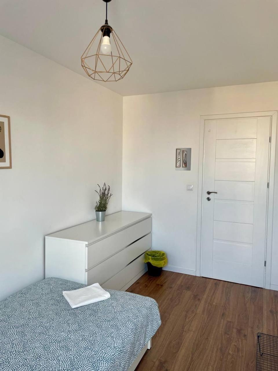 Halby Rooms Grzybowska 5 Varsovie Extérieur photo